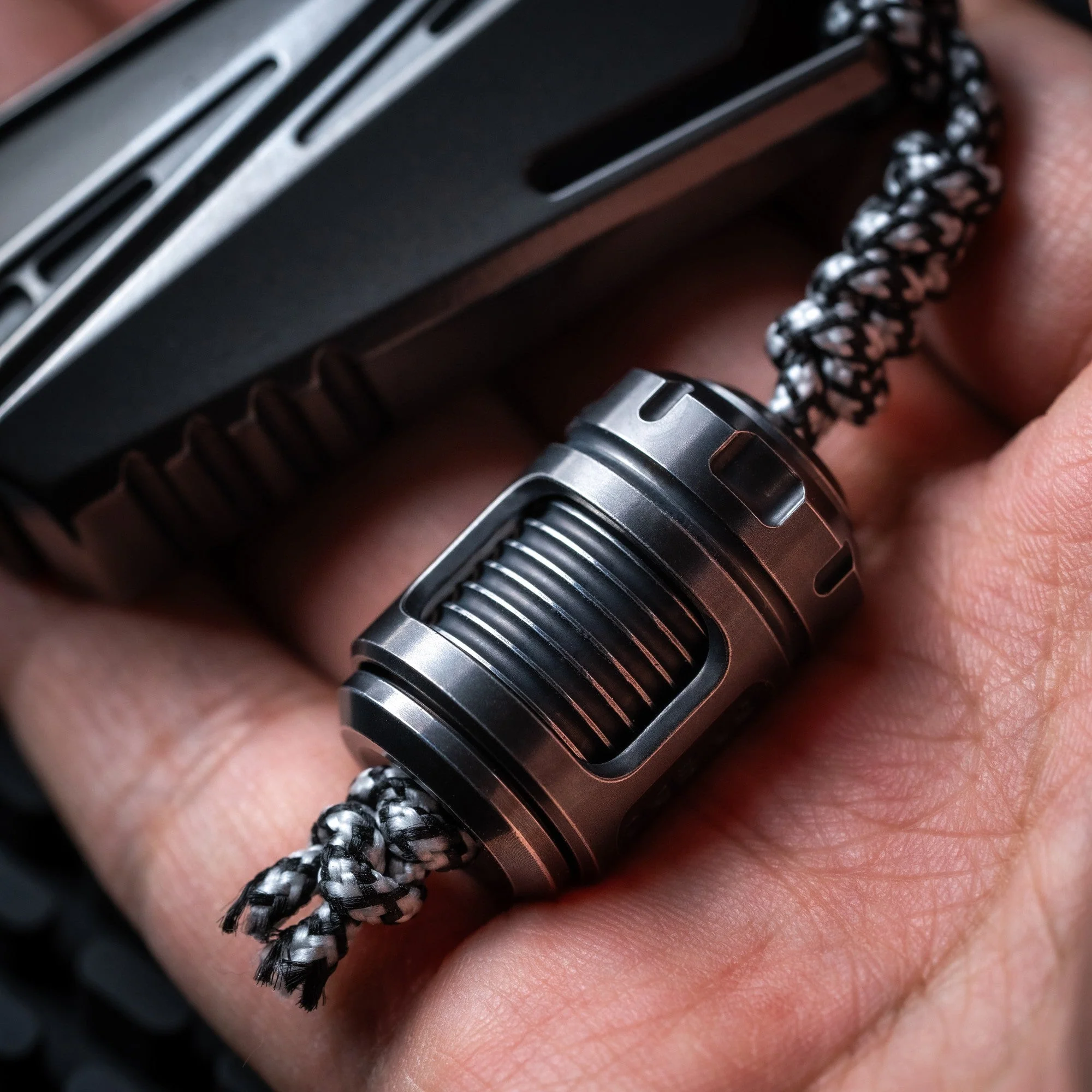01EDC Time Capsule Knife Bead Fidget Spinner - Image 17