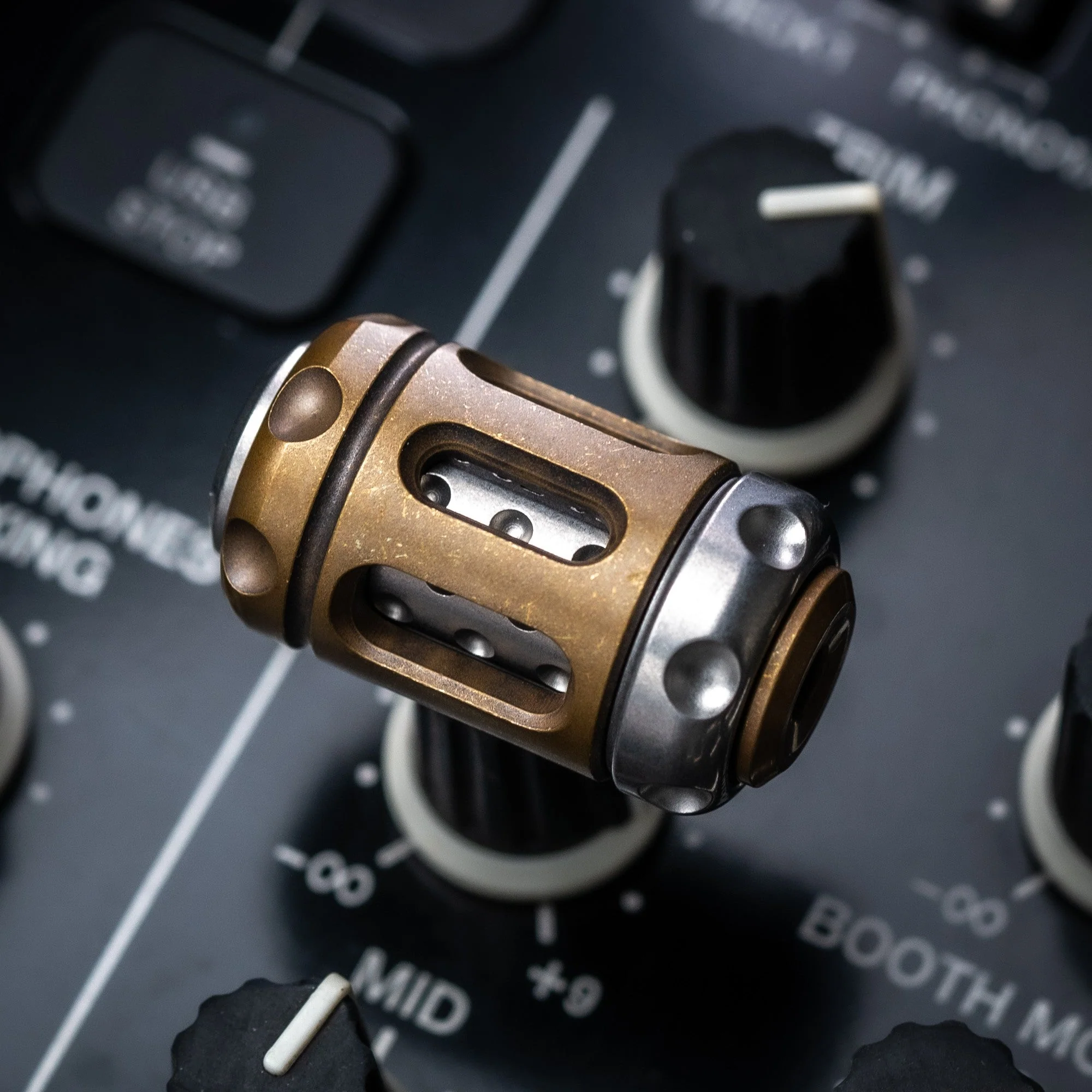 01EDC Time Capsule Knife Bead Fidget Spinner - Image 30