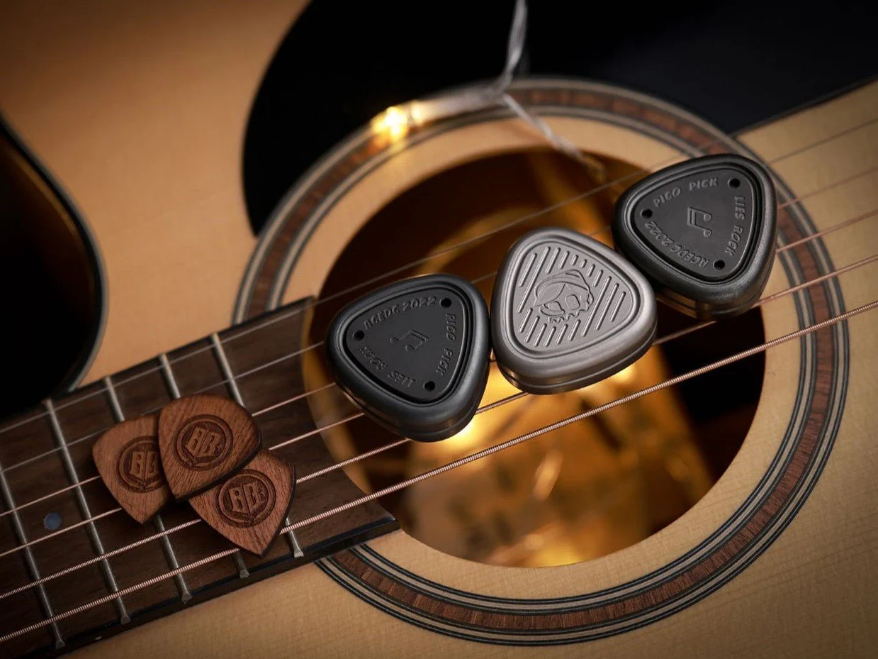ACEdc Guitar Pico Pick Haptic Coin - Image 9