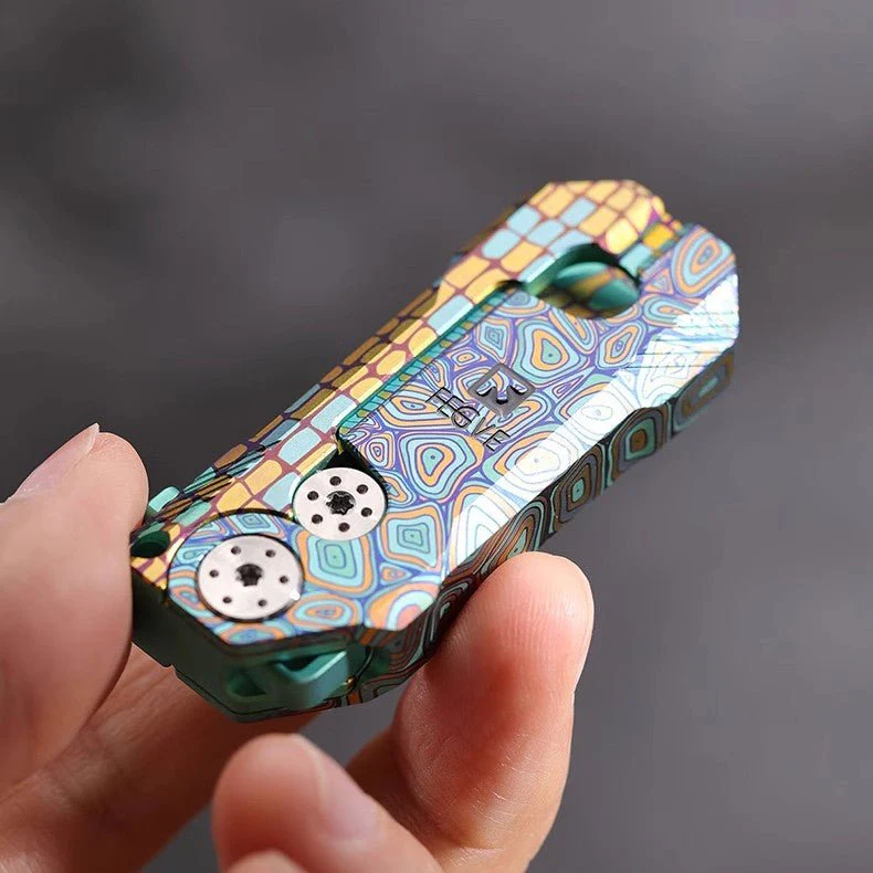 Fegve TORTOISE Slide Open Gravity Fidget Prybar - Image 11