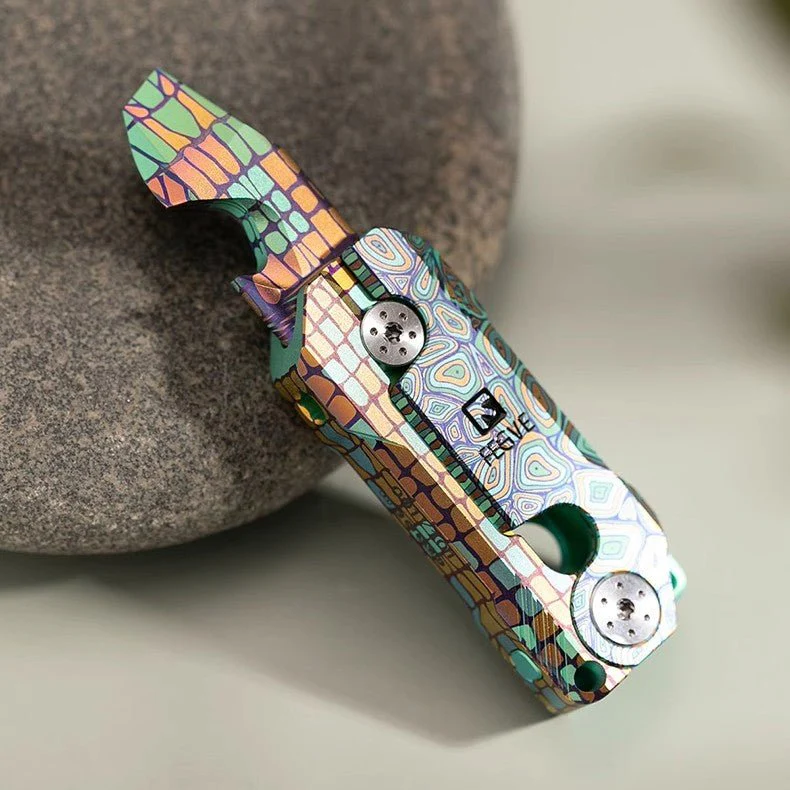 Fegve TORTOISE Slide Open Gravity Fidget Prybar - Image 5