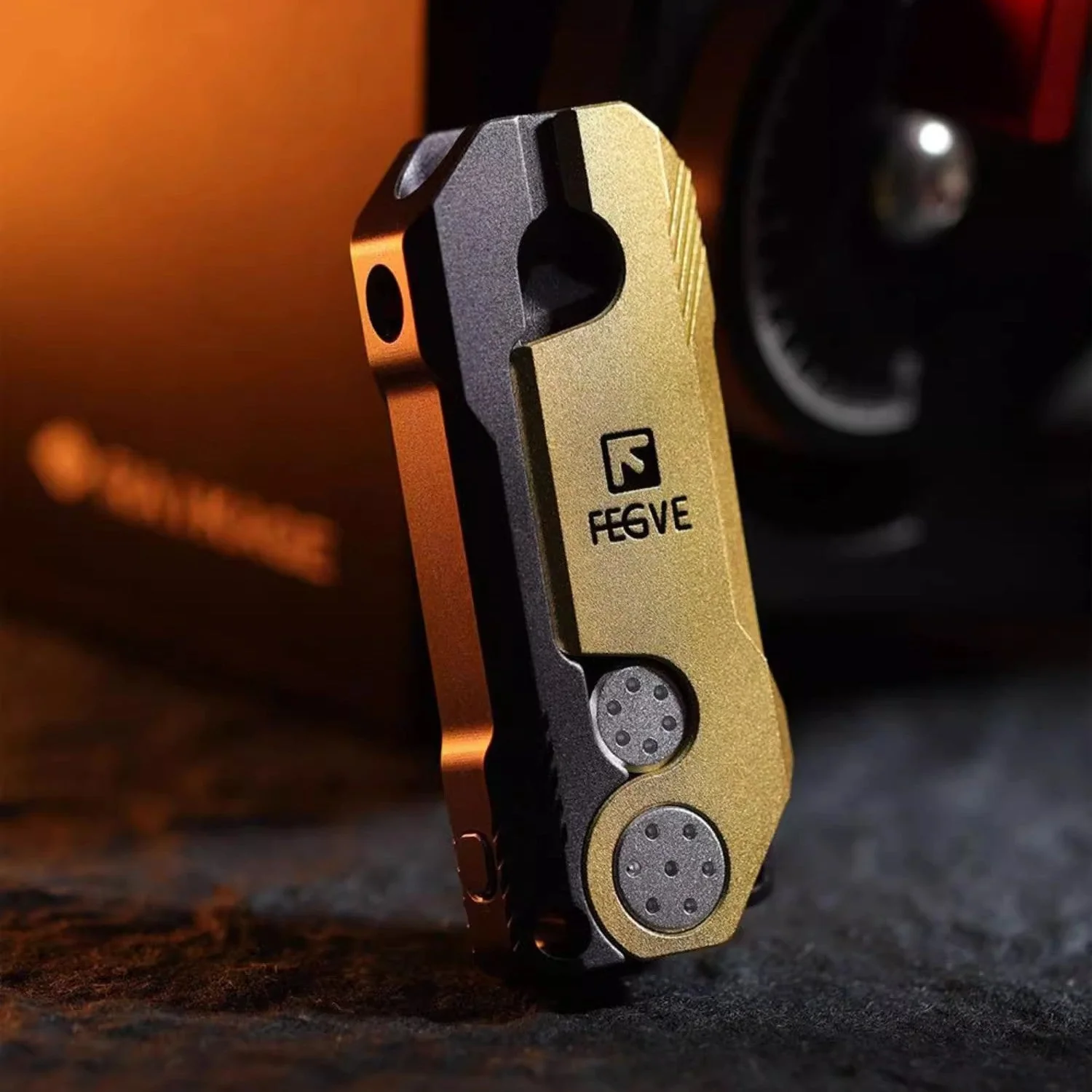 Fegve TORTOISE Slide Open Gravity Fidget Prybar - Image 7