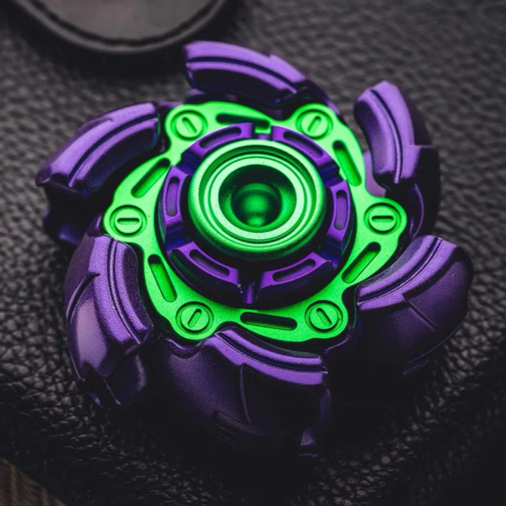GoBiggeR Pillbug Youth Edition Transformer Fidget Spinner - Image 5