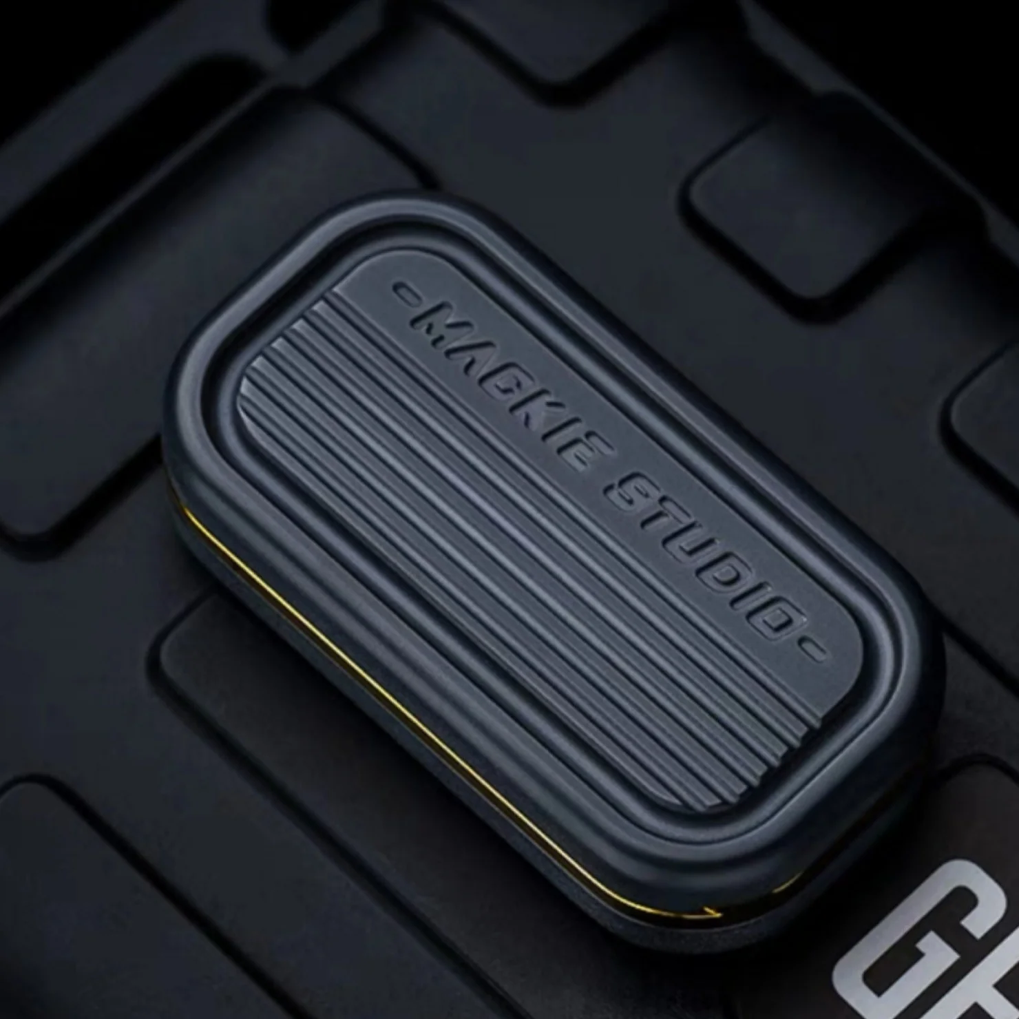 Mackie CP3 Fidget Slider - Image 22