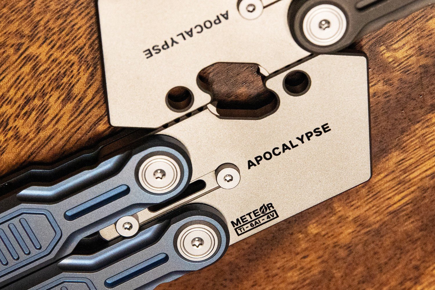 MeteorEDC APOCALYPSE Gravity Fidget Prybar - Image 12