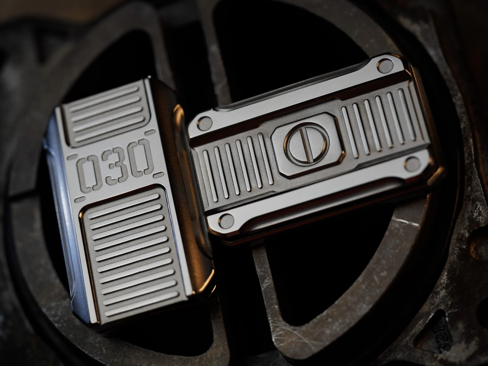 Wanwu Bulletproof Mini Shield Fidget Slider - Image 4