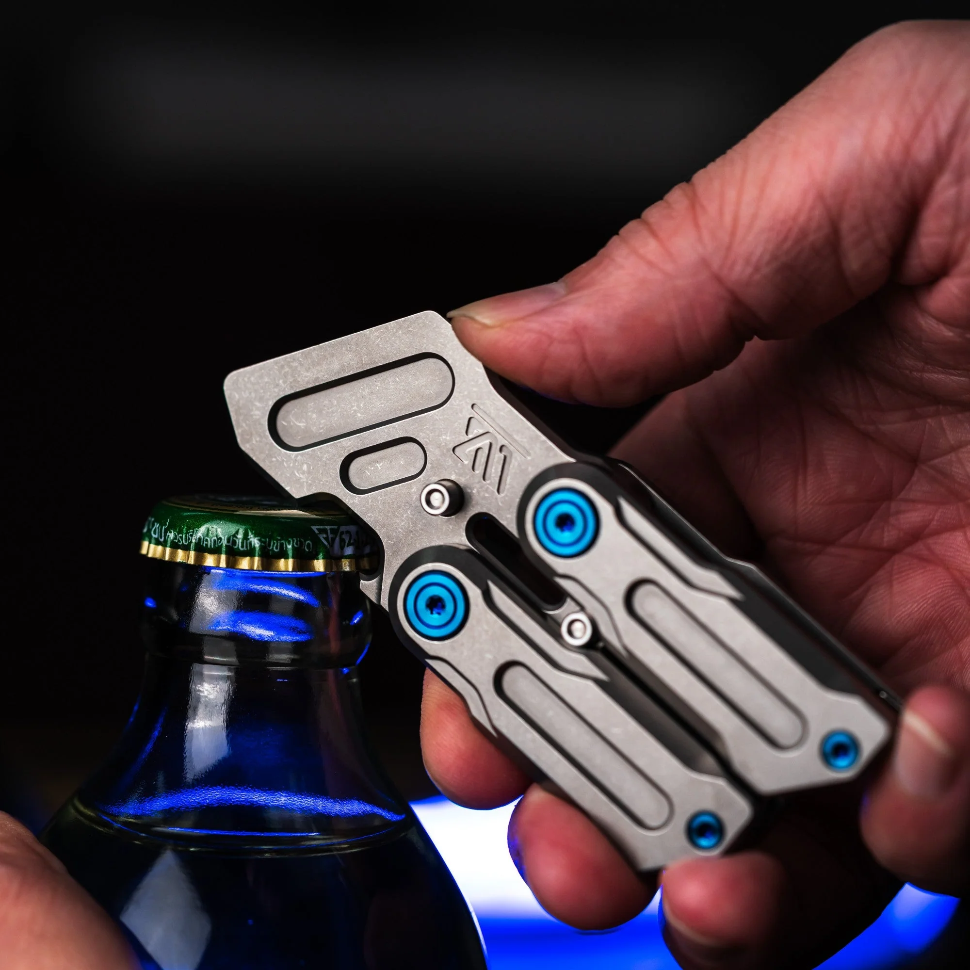 Wanwu COMPACT Gravity Fidget Prybar - Image 15