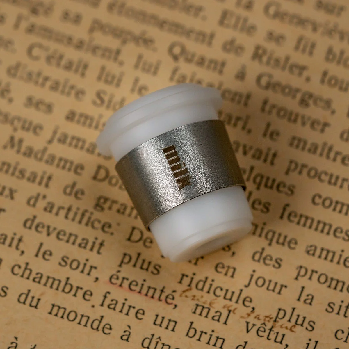 Wanwu PAPER CUP Knife Bead Fidget Spinner Pendant - Image 7