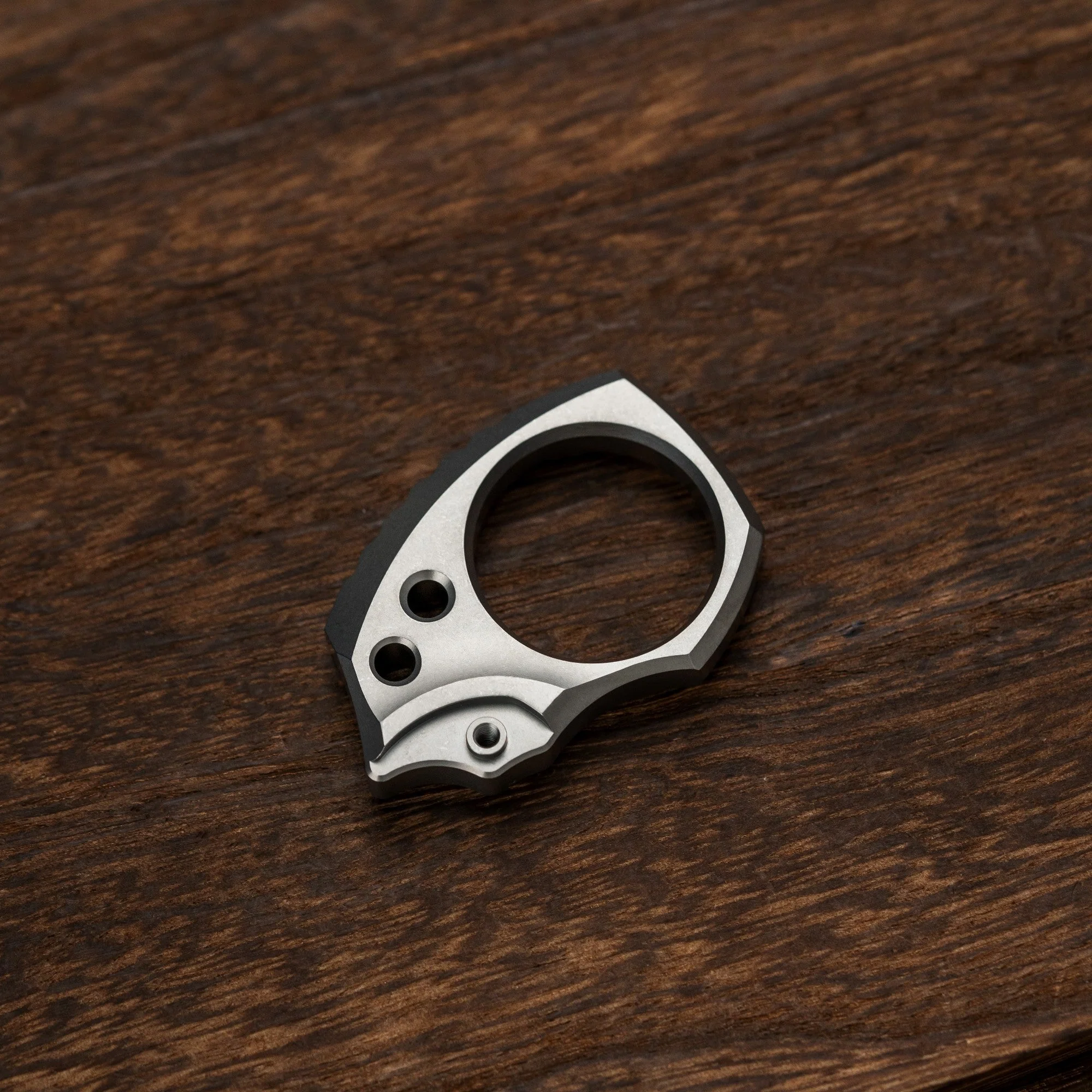 Wanwu V-BLOOD Gravity Fidget Prybar - Image 14