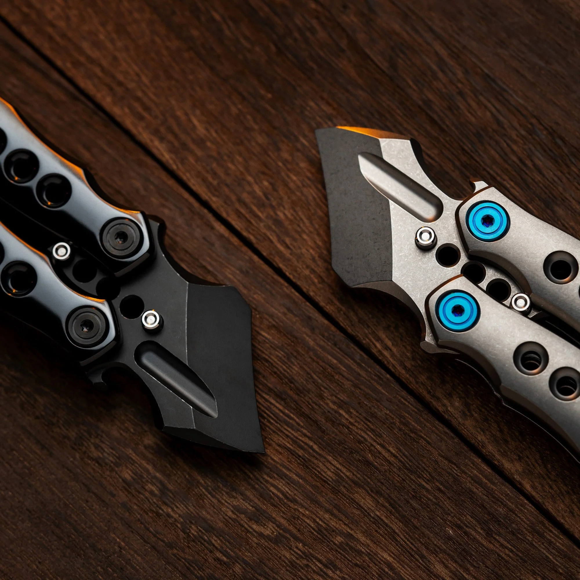 Wanwu V-BLOOD Gravity Fidget Prybar - Image 18
