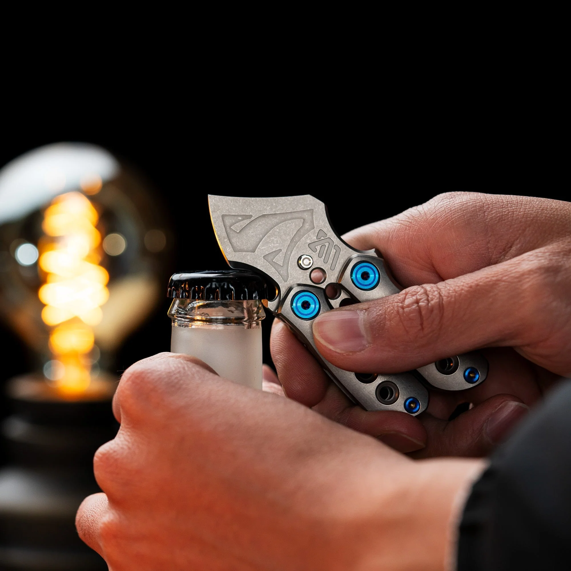 Wanwu V-BLOOD Gravity Fidget Prybar - Image 20
