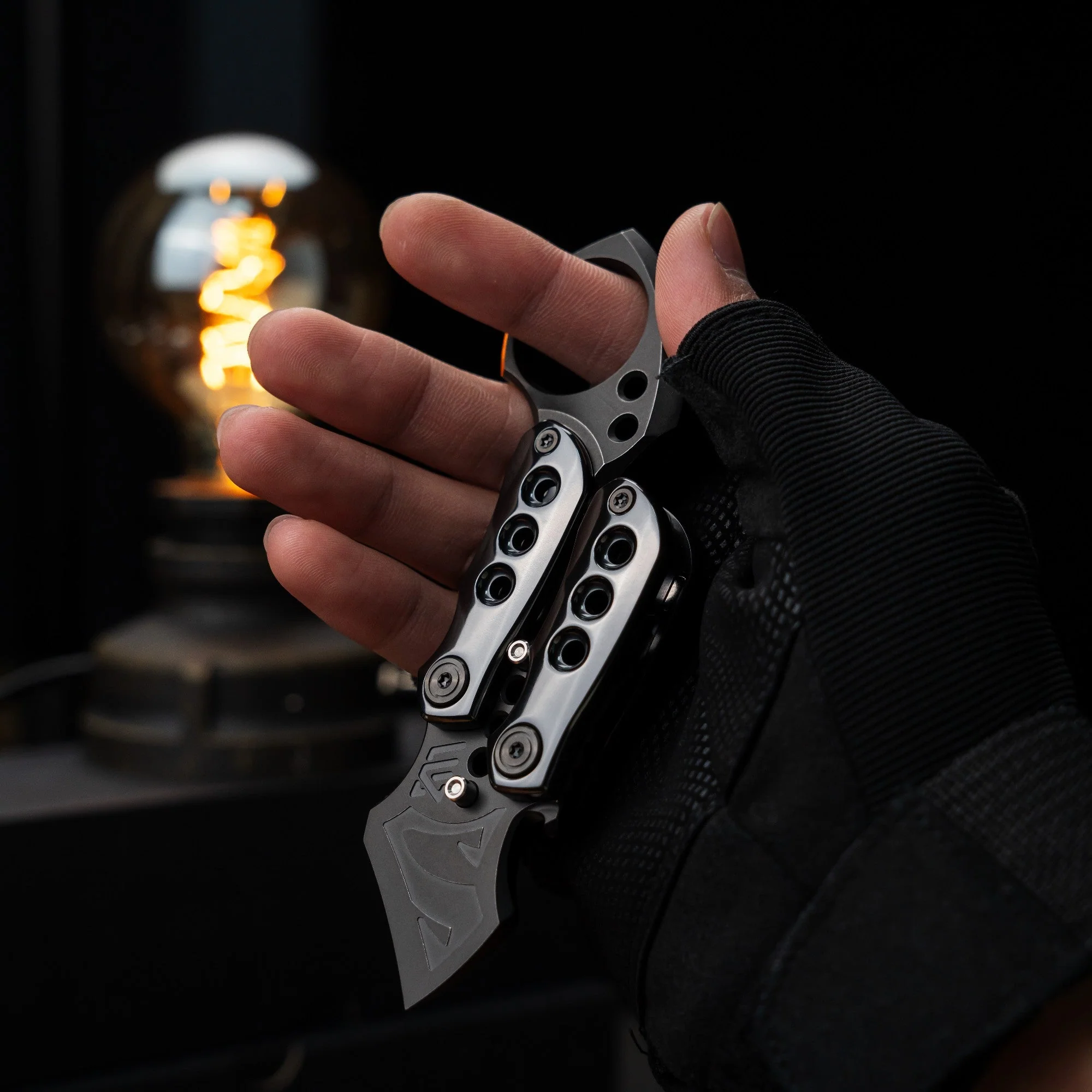 Wanwu V-BLOOD Gravity Fidget Prybar - Image 21